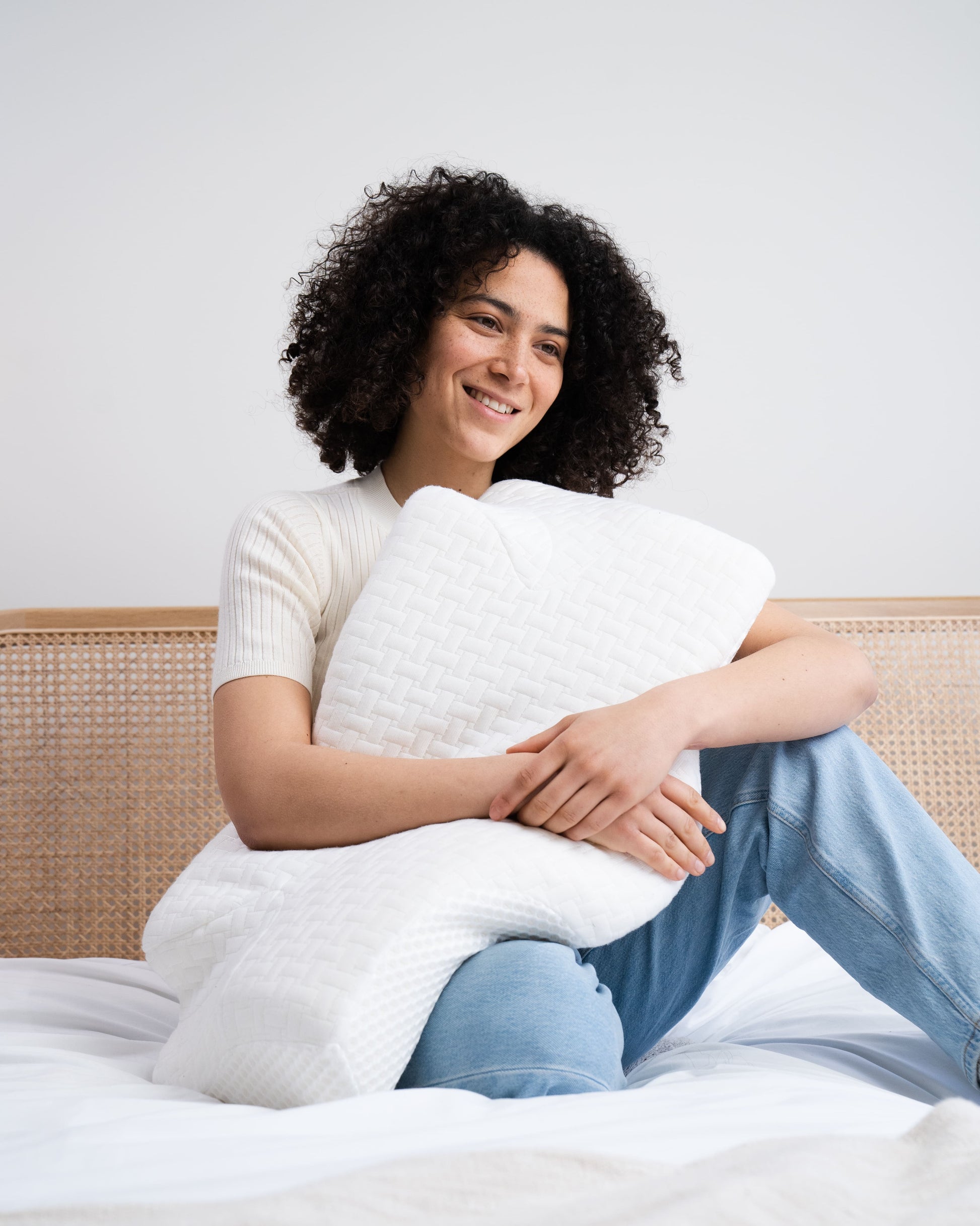 Elviros Cervical Memory Foam Pillow, Ergonomic Contour Pillow White / Queen Size+Spare Pillowcase