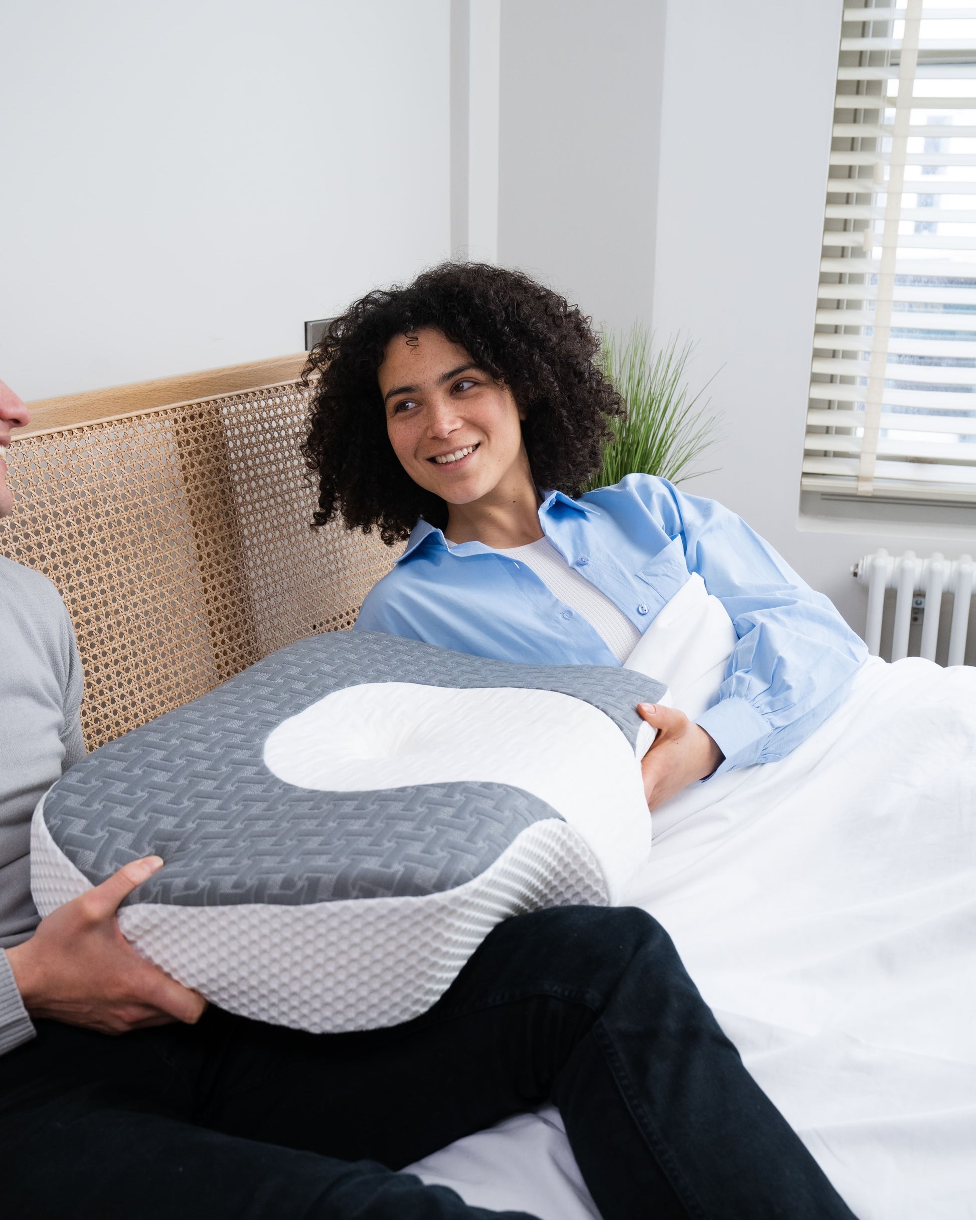 Elviros Knee Pillow for Side Sleepers, Orthopedic Memory Foam